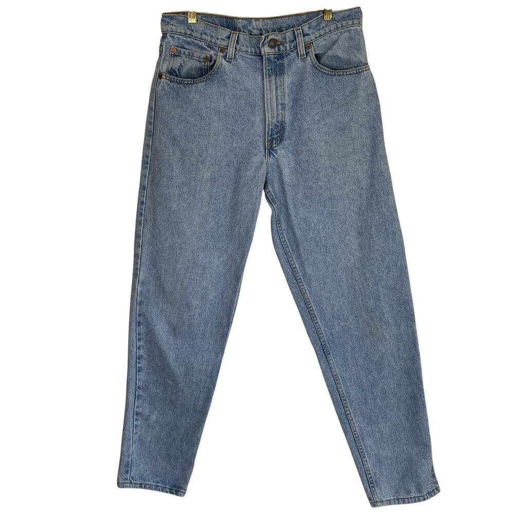 Vintage 90s Levi’s 550 Jeans Relaxed Fit Tapered Leg Light Wash Denim Casual